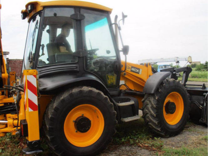 Экскаватор-погрузчик JCB 4CX (Спецтехника-Выборг)